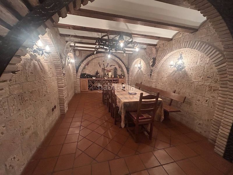 Foto a7857cd3-3838-40f9-8d44-6b6d02386ef6. Casa amb calefacció a Ledesma de la Cogolla