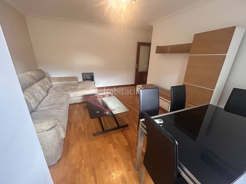 Foto 6737b25c-9f25-4185-80b1-27068e37d33a. Flat with heating parking in Portillejo - Valdegastea Logroño