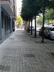 Lloguer Local Comercial a Pinar - Anaka - Belaskoenea. Alquiler de local en planta baja en zona anzaran.