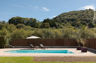 Casa adossada  Ventas auzoa. Preciosa casa bifamiliar con piscina, en el barrio de ventas.