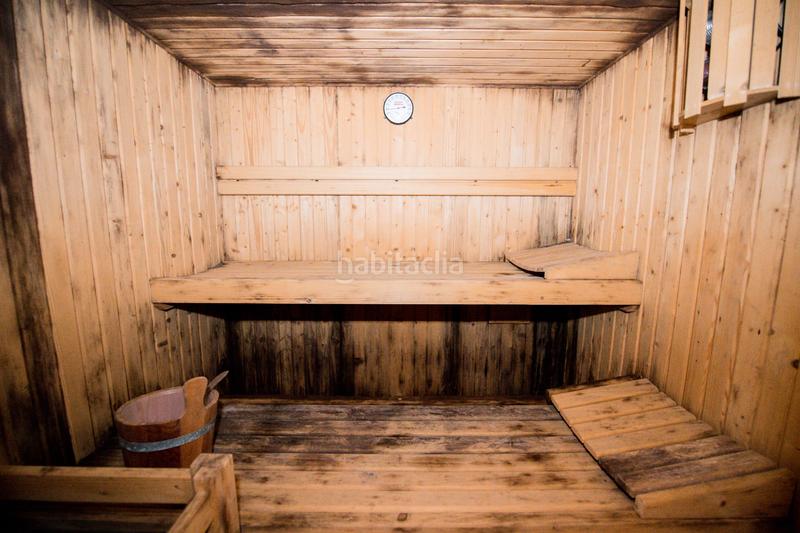 Foto f33b398b-b98b-40a3-95a5-679508525538. Casa amb xemeneia aparcament piscina a Oiartzun