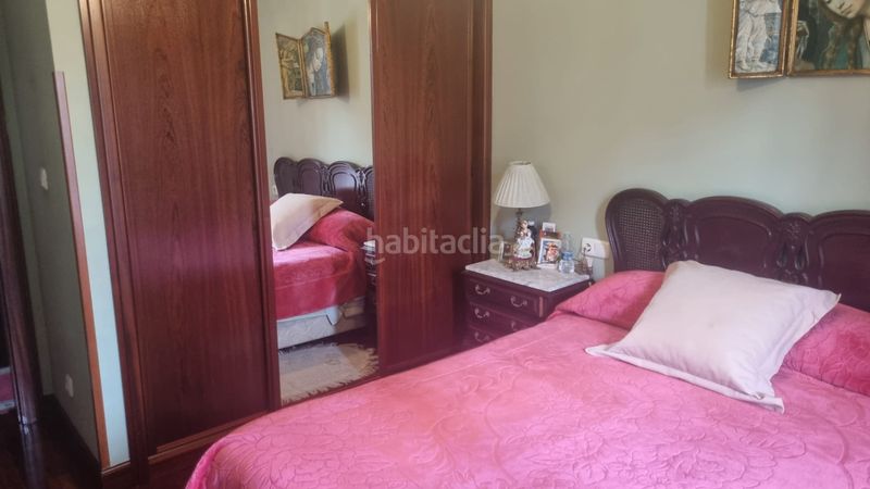 Foto 6644f1ce-e661-4663-8463-87848dd2be76. Casa adossada amb xemeneia calefacció aparcament a Irun