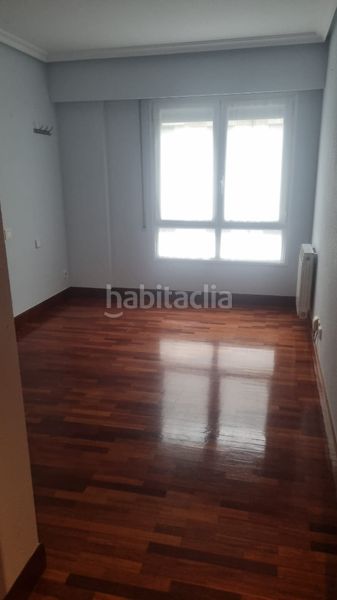Foto c6183dab-6669-46da-bfc8-0e02bbbc32b7. Pis amb calefacció a Pinar - Anaka - Belaskoenea Irun