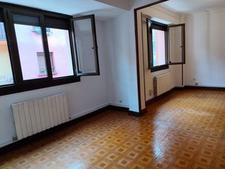 Pis  Juan arana kalea. Estupenda vivienda de 3 dormitorios en el centro. posibilidad de