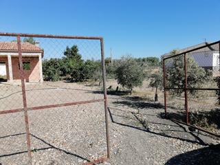 Masia a Carpio (El). Gran parcela con magnífica casa para construir sus sueños.