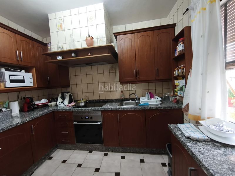 Foto 745acbfb-cfb1-451d-8e83-f2bbe633b4b5. Edifici a Carpio (El)