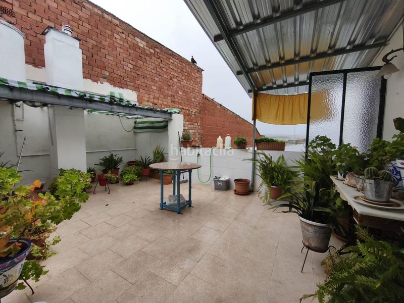 Foto ae3e5b4d-3586-4bd2-b36c-e7249dae708f. Edifici a Carpio (El)