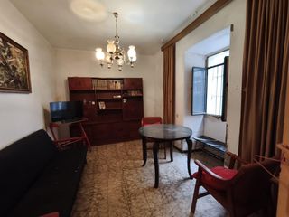 Casa a Carpio (El). Casa para reformar en el carpio, a escasos metros del centro!