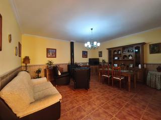 Casa en Adamuz. Oportunidad de vivienda en algallarín!