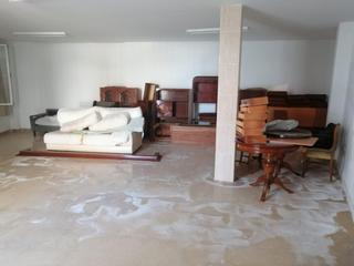 Lloguer Local Comercial a Carpio (El). Alquiler de local comercial, en pleno pulmón de el carpio