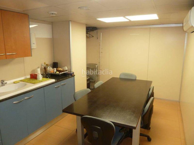 Foto 3ee8b357-dd04-420e-8087-043335a5f706. Local comercial a La Devesa Girona