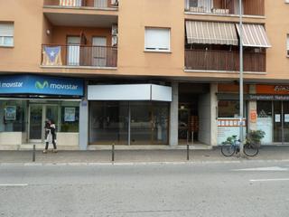 Local Comercial a Eixample Sud-Migdia. 2 locales i parking en venta