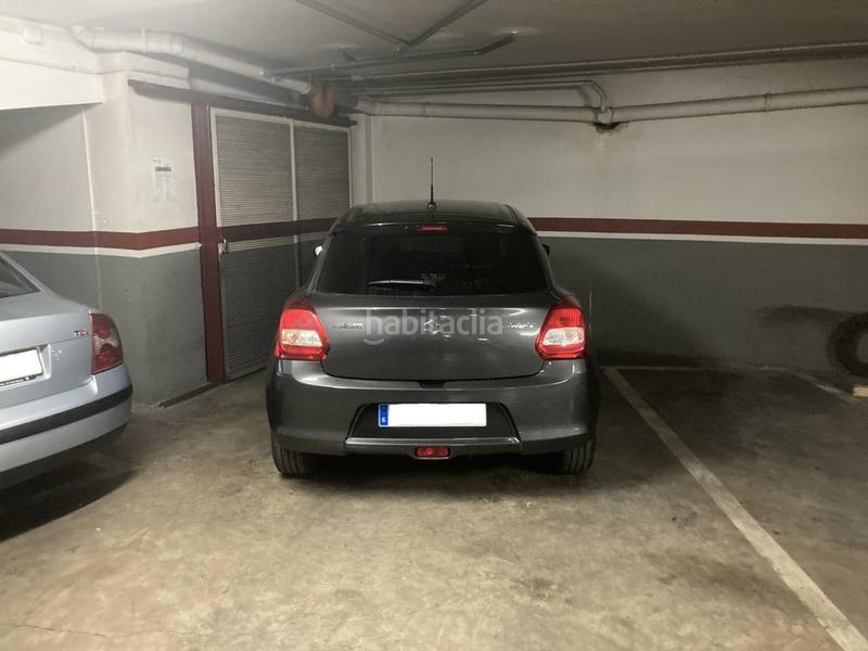 Foto 97a852f8-bc25-40c0-b1bd-d06b01eab7b2. Autoparkplatz in Eixample Nord Girona
