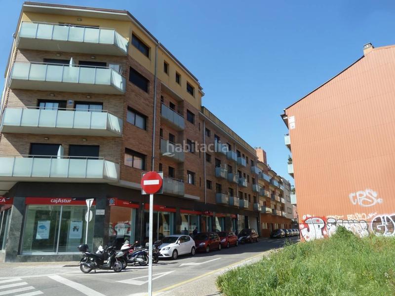 Foto c07baa0c-ab57-4d52-8c14-3fed9da0e482. Alquiler parking coche parking en alquiler coche pequeño en Girona