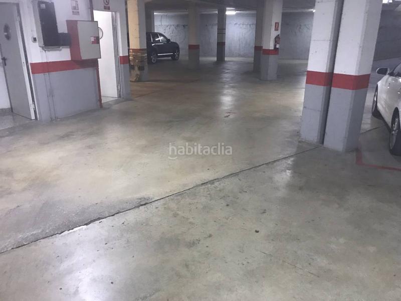 Foto 2a5c09fe-0de6-40ba-9a67-8ab7930ac226. Location parking voiture dans Eixample Sud-Migdia Girona