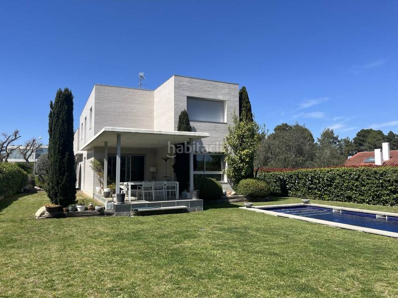 Foto 14ac7e9a-e217-4293-88cd-dff88bdb7ba7. Casa con riscaldamento parcheggio piscina in Palau Girona