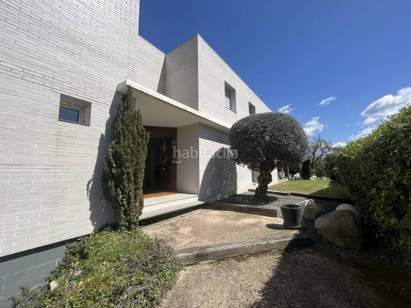 Foto 87f93a73-affb-4825-96a9-d87369a708ae. Casa con riscaldamento parcheggio piscina in Palau Girona