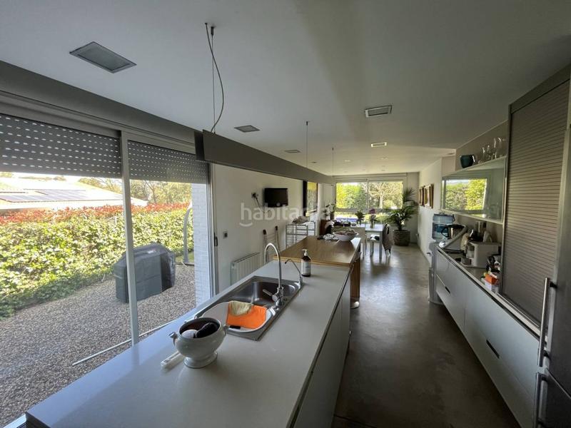 Foto 95ade7b0-bedf-4b6c-a5fc-9828ca46af42. Casa con riscaldamento parcheggio piscina in Palau Girona