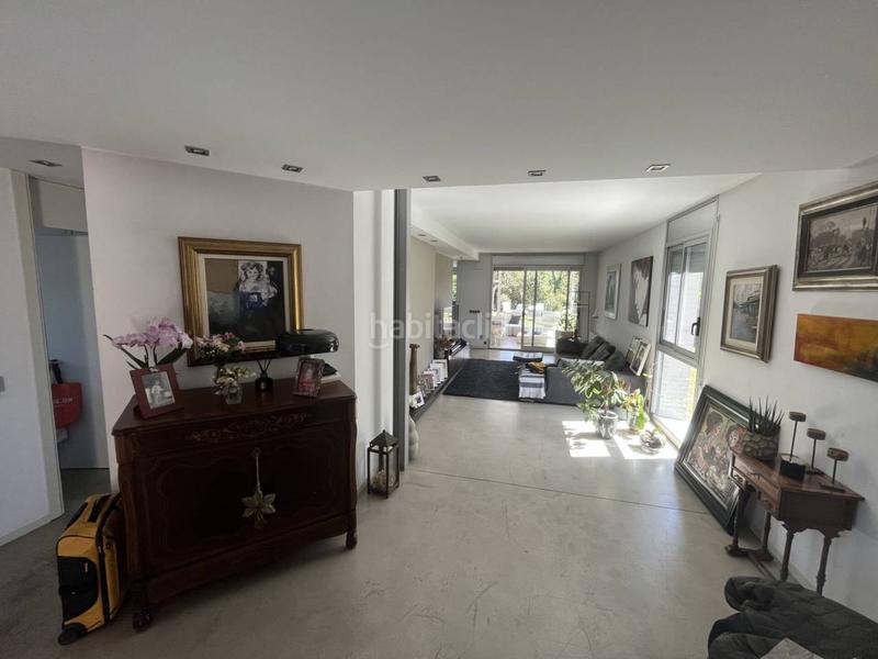 Foto f93377d8-c877-4b2a-b8bc-26aa775b04d4. Casa con riscaldamento parcheggio piscina in Palau Girona