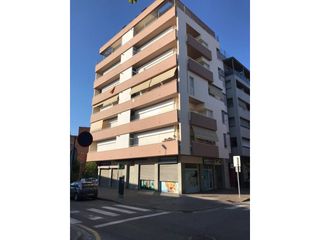 Rent Car parking in La Devesa. Garaje en alquiler en centre