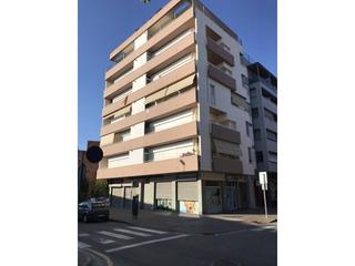 Car parking in Pau Casals