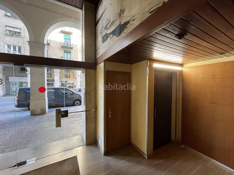 Foto b3bec6a2-a469-46cc-86d3-6c8b93eb665a. Alquiler piso  en alquiler en eixamplecentre en Girona
