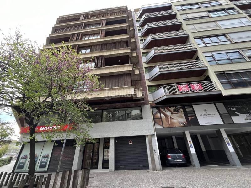 Foto 8758a3a5-9001-400c-8a42-0814246e3d8f. Parking voiture dans Eixample Nord Girona