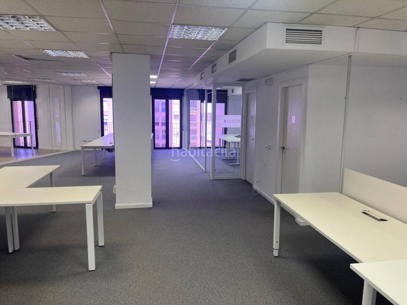Foto 71795252-b62d-4702-a65c-9b3bb30cb827. Location bureau dans Eixample Nord Girona