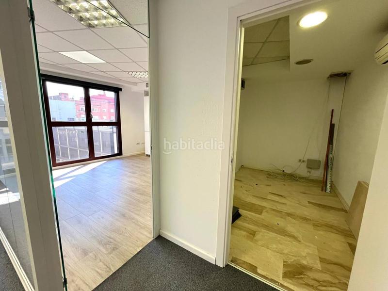 Foto b3aabaf5-10f8-44ed-a8ba-e17761e91b9e. Location bureau dans Eixample Nord Girona