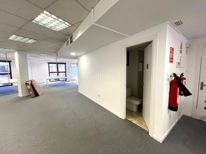 Foto c0f02ac7-a84d-41a8-80af-00ff115c5696. Miete büro in Eixample Nord Girona