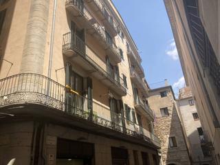 Pis a Centre-Barri Vell. Piso en venta en barri vell17004