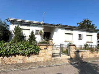 Casa  Sant roc. Casa en venta en montilivipalau17003