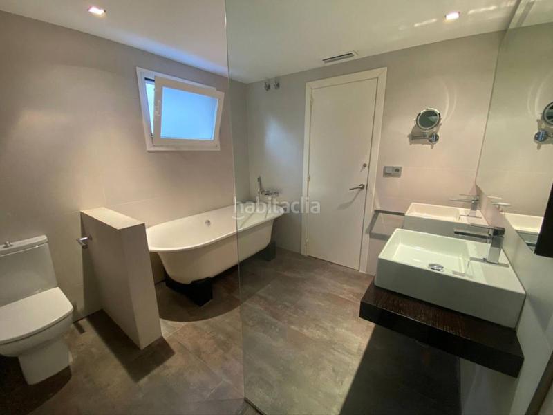 Foto 16f48444-d9a5-4e69-8536-1b260559b7f3. Casa amb calefacció aparcament a Montilivi Girona