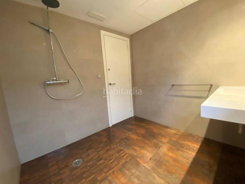 Foto 34e13a25-4785-4f7a-b020-0811c30d1ee5. Casa amb calefacció aparcament a Montilivi Girona