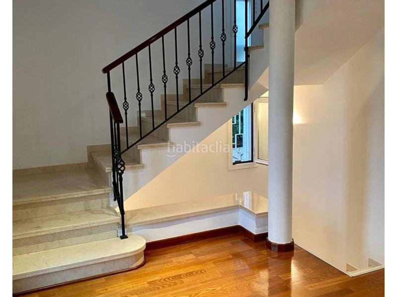 Foto 467924c6-2af9-45fc-8a36-9b45d9f876d0. Casa amb calefacció aparcament a Montilivi Girona