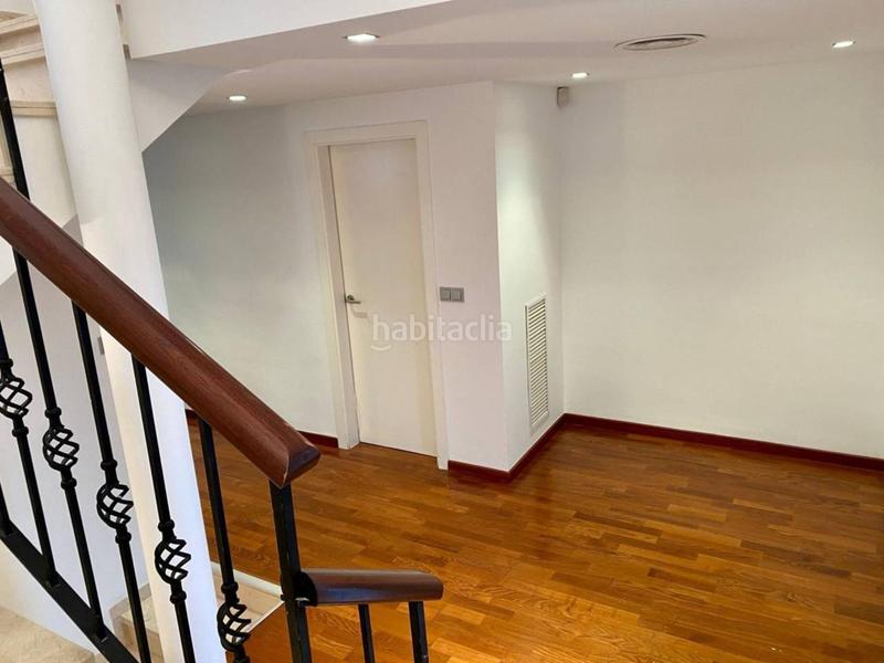 Foto 5b50a3a7-f278-43ae-86d8-099111c19974. Casa amb calefacció aparcament a Montilivi Girona