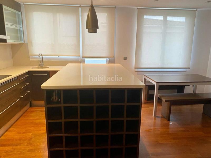 Foto b2ded6b4-bf74-44a8-baf8-62f776efcf87. Casa amb calefacció aparcament a Montilivi Girona