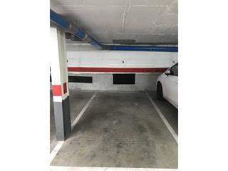 Location Parking voiture  Pau casals. Parking para moto en alquiler en devesa