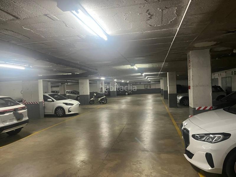 Foto 3ba77af4-4d77-4896-b7ca-8112ffb7ab6b. Miete autoparkplatz in Eixample Sud-Migdia Girona