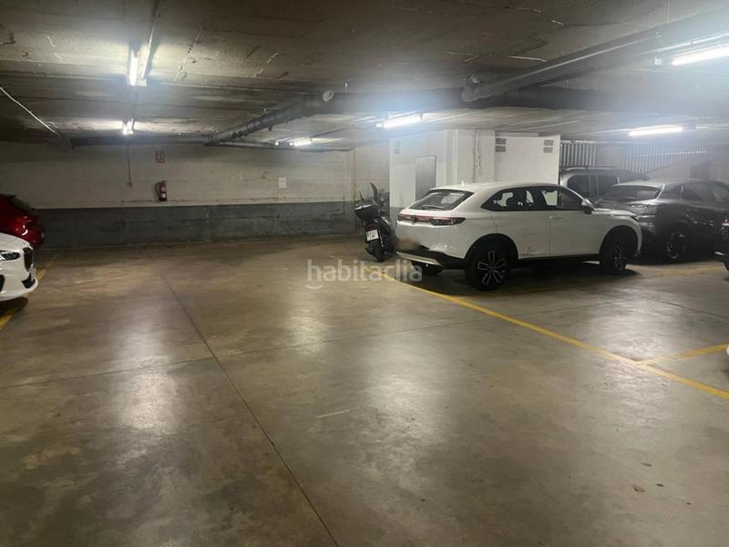 Foto 3d3532a5-6ac2-4177-8b9e-22bb0959714c. Miete autoparkplatz in Eixample Sud-Migdia Girona