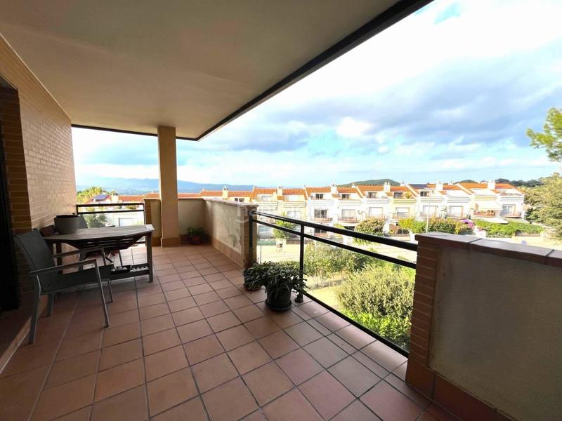 Foto cf491e02-c524-4350-b156-42c78e786cff. Rent flat with heating parking pool in Montjuïc Girona