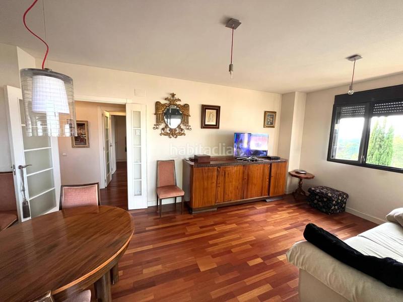 Foto f9741595-9a5e-4ba8-8e46-e2b5334f2016. Rent flat with heating parking pool in Montjuïc Girona