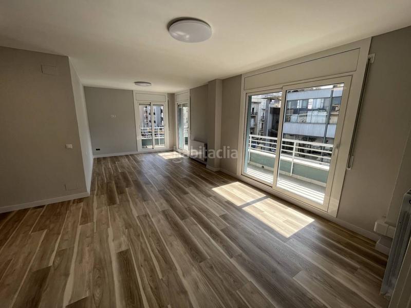 Foto b9c81bfb-eb80-4794-aed4-d4475901fd1e. Miete etagenwohnung mit heizung in Eixample Nord Girona
