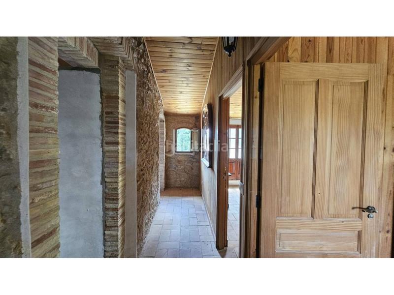 Foto 57ebb545-267e-40bb-a831-833e4b5e4e3c. Casale con riscaldamento parcheggio in Llofriu