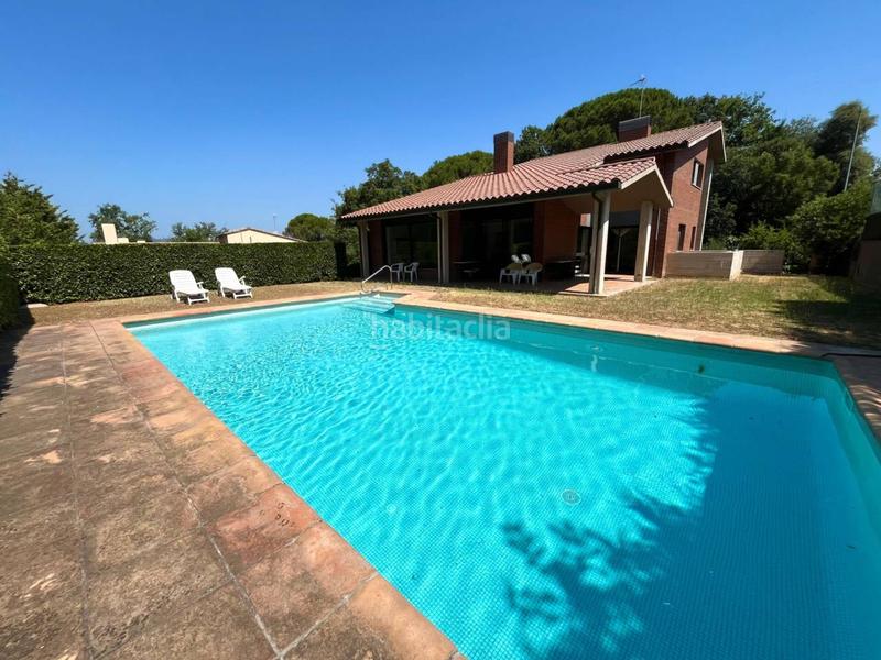 Foto c4aeed29-85a6-468e-b350-b68cbb3b18d3. Casa  en venta en fornells park en Palau Girona