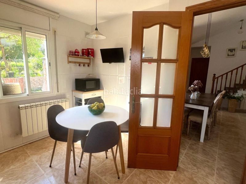 Foto 0f97f549-d655-46ec-b09d-4bd892ebbc8d. Casa amb aparcament a Vilobí d´Onyar