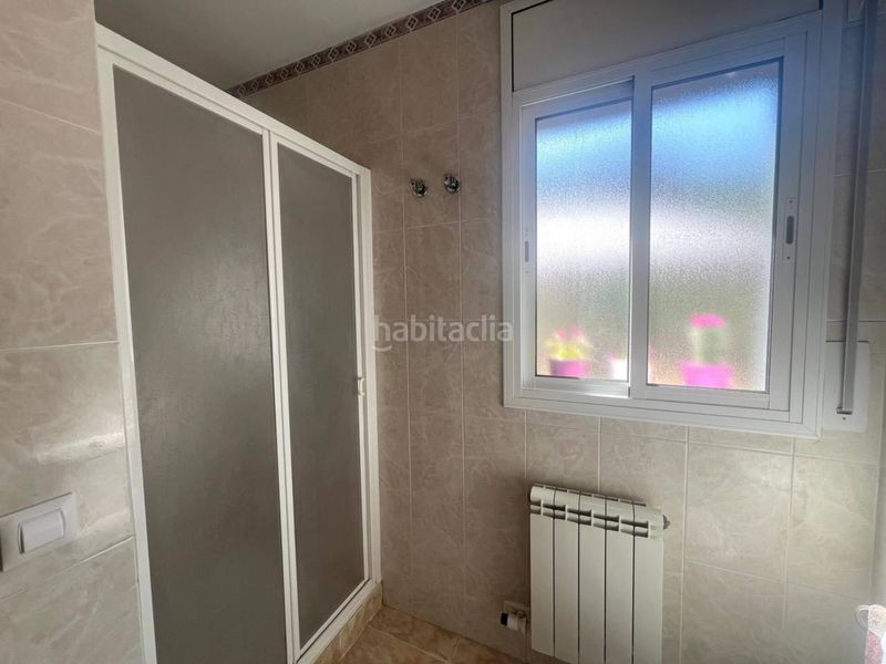 Foto 122976bc-47e4-4ca8-ba12-5a906a1aa1cb. Casa amb aparcament a Vilobí d´Onyar