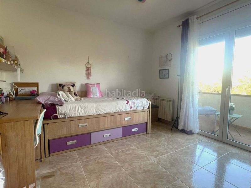 Foto 3d7ef691-5e54-41e4-a885-0ba19fc9e6e6. Casa amb aparcament a Vilobí d´Onyar