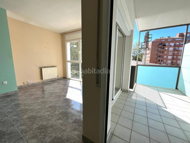 Foto 5df8713b-6deb-4682-99d6-719b8d1d2f2a. Pis amb calefacció aparcament piscina a La Devesa Girona