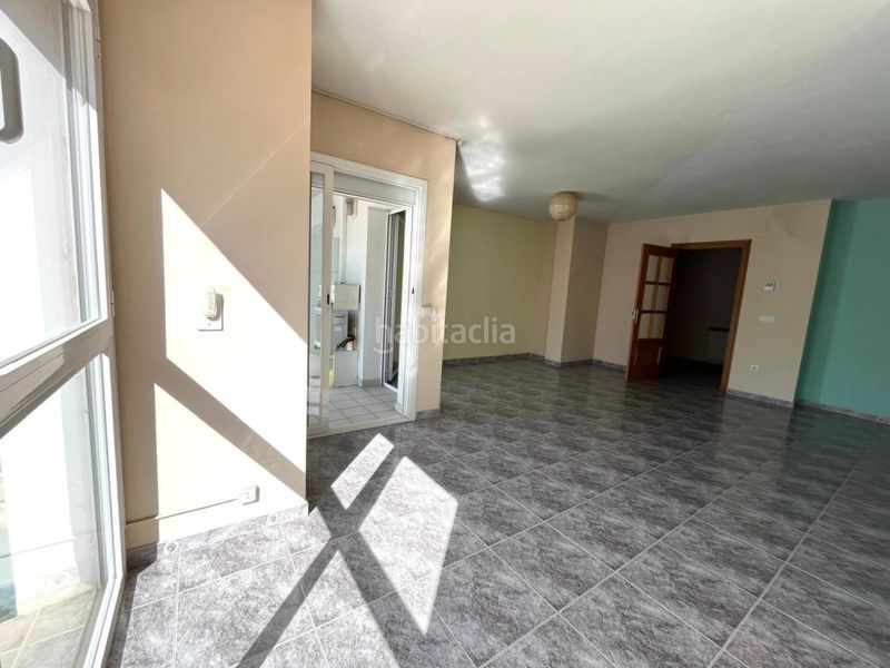 Foto d868bb0d-f052-4c1a-a640-a9eb9c94f0a1. Pis amb calefacció aparcament piscina a La Devesa Girona
